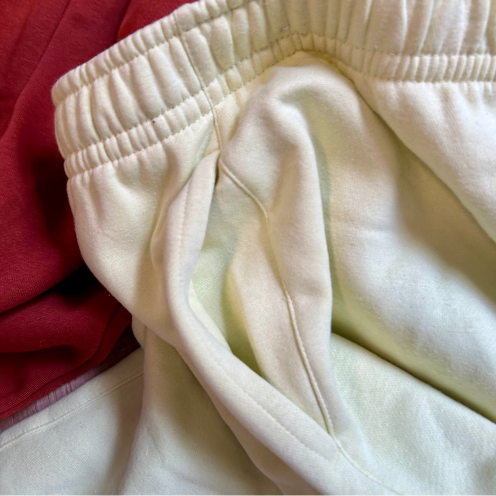 2️⃣✌🏽Nike 💛❤️ PAIRS Fleece Joggers in Green/Yellow and Brick Red - New - Picture 9 of 10